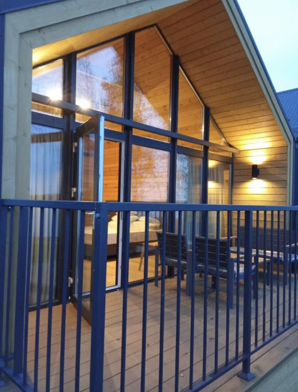 Дом (Барн стандарт), Загородный отель Breytovo Village