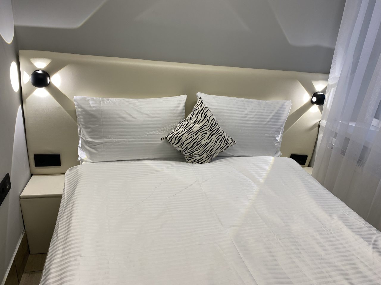 Номер (Небольшой уютный номер), Апартаменты Уютные студии