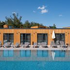 Двухместный (Стандартный номер с выходом на бассейн), База отдыха Green Village