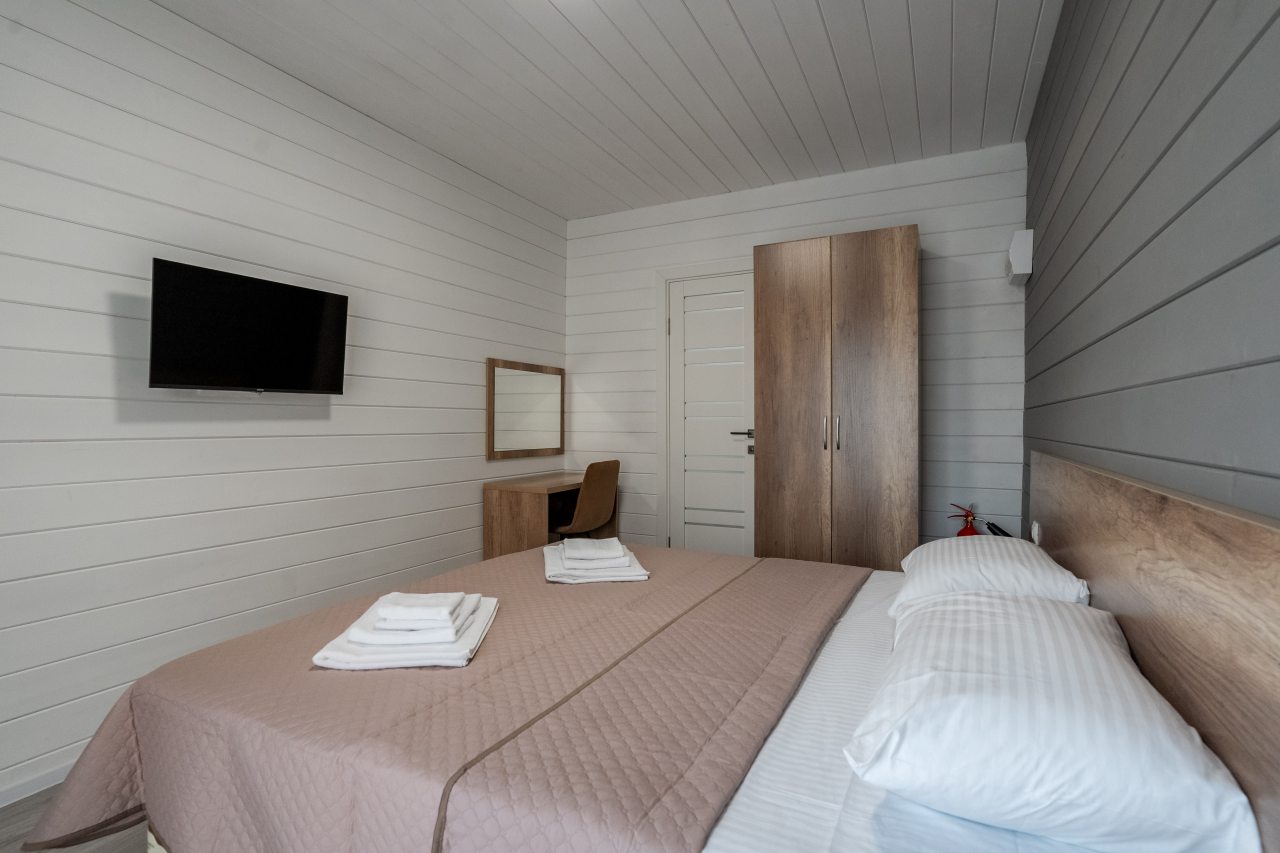 Двухместный (Стандартный номер с выходом на бассейн), База отдыха Green Village