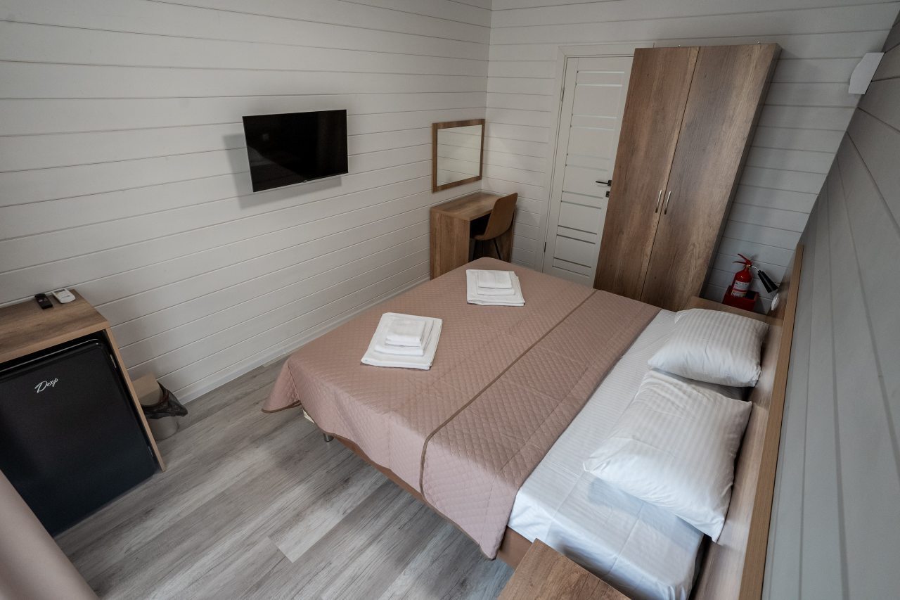 Двухместный (Стандартный номер с выходом на бассейн), База отдыха Green Village