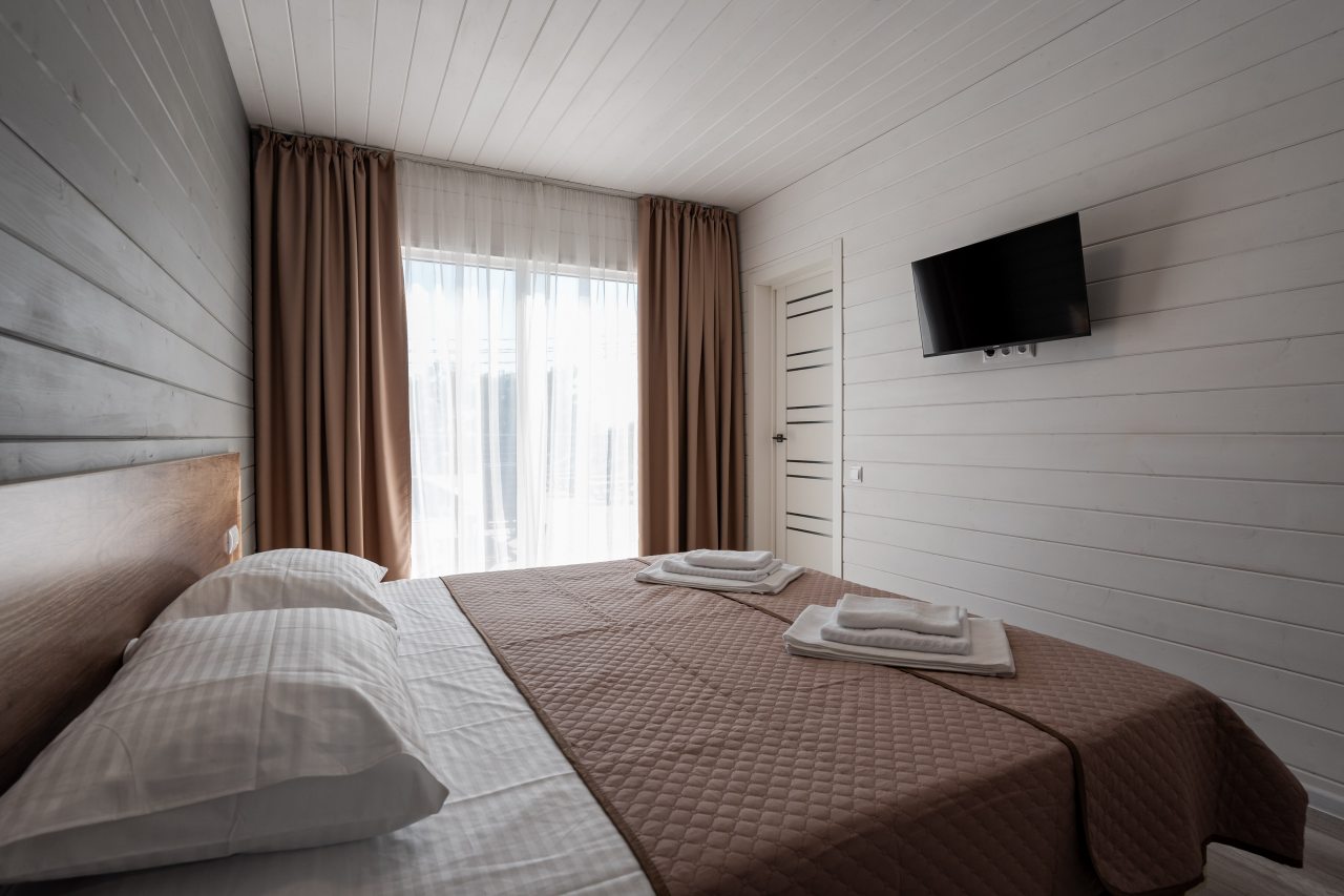 Четырехместный (Двухкомнатный номер с выходом на бассейн), База отдыха Green Village