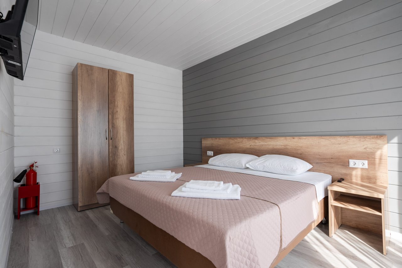 Четырехместный (Двухкомнатный номер с выходом на бассейн), База отдыха Green Village