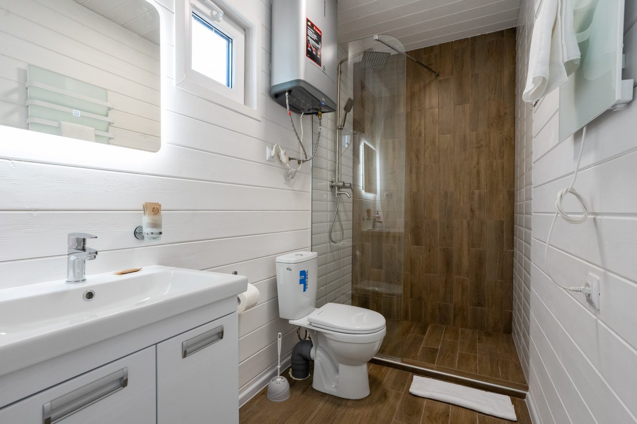 Четырехместный (Двухкомнатный номер с выходом на бассейн), База отдыха Green Village