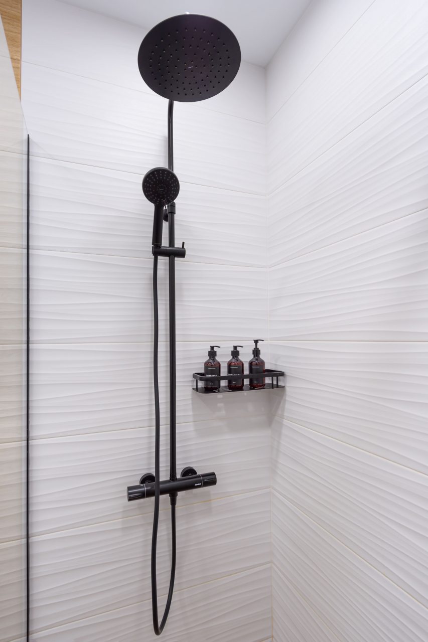 Апартаменты (KrasLoft в ЖК Бульвар Цветов на 4 человек), Апартаменты KrasLoft на Караульной 43/4