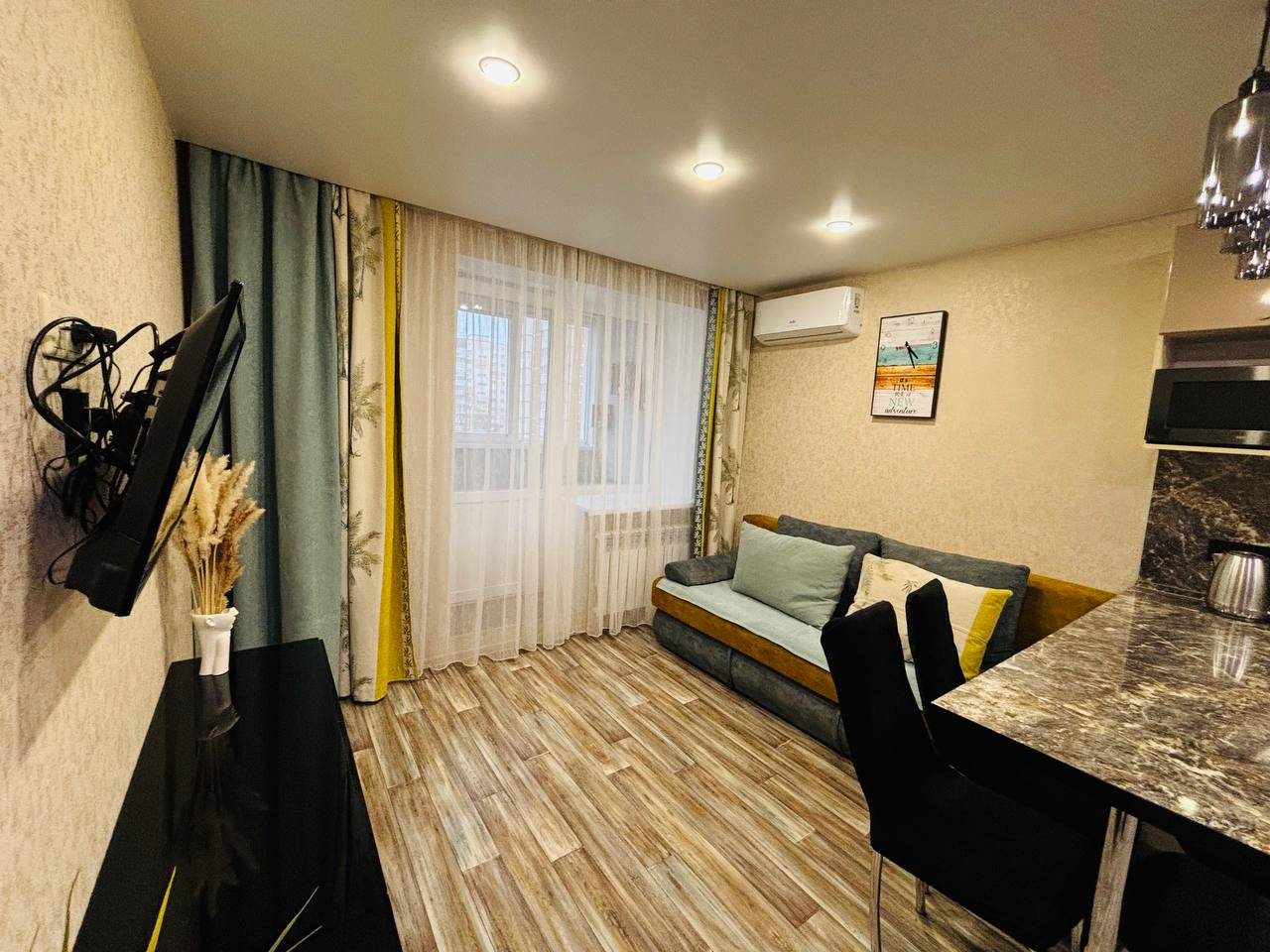 Апартаменты (Там где уютно ну ул.Левина 8), Апартаменты Там где уютно на Левина 8