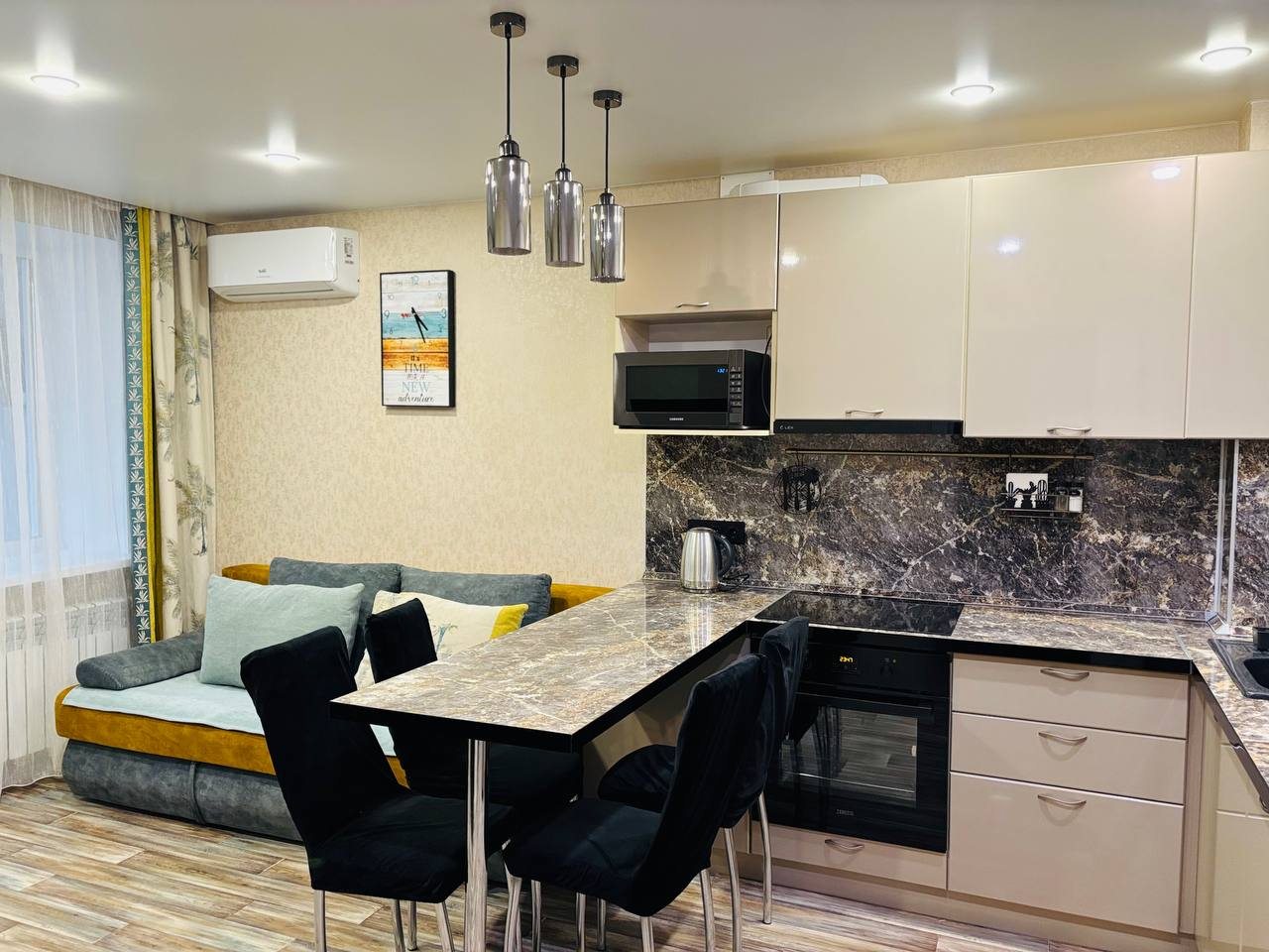 Апартаменты (Там где уютно ну ул.Левина 8), Апартаменты Там где уютно на Левина 8