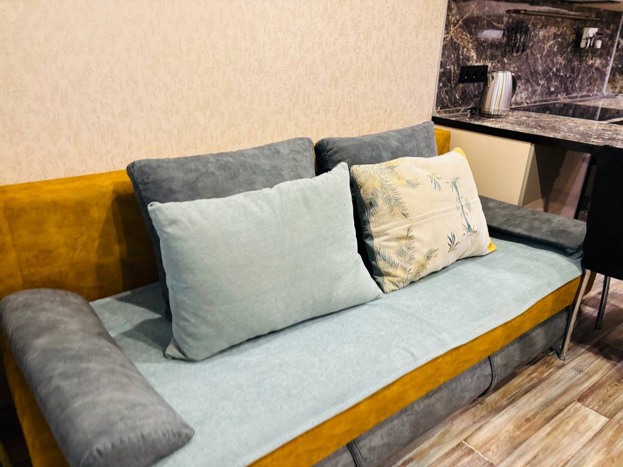 Апартаменты (Там где уютно ну ул.Левина 8), Апартаменты Там где уютно на Левина 8