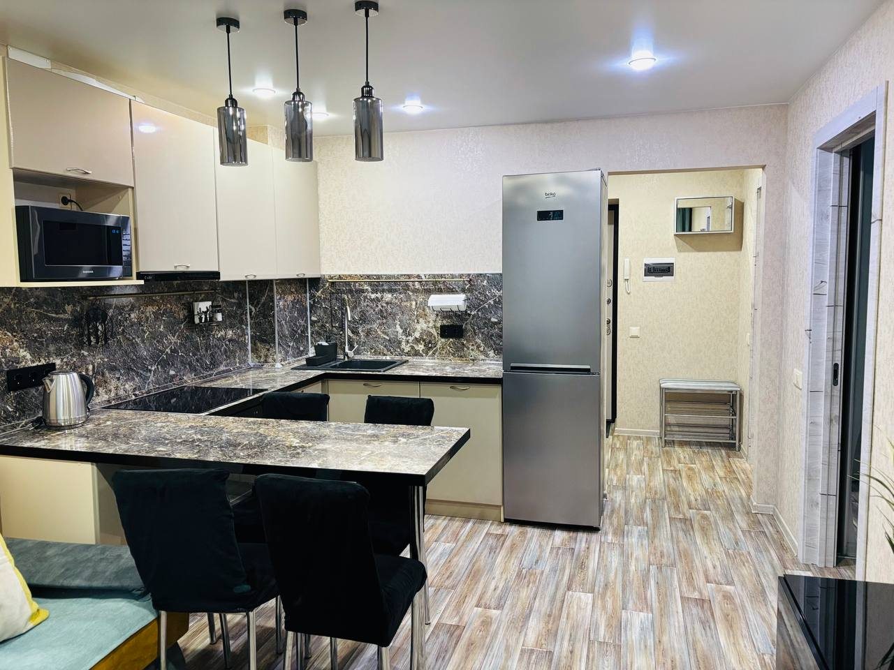 Апартаменты (Там где уютно ну ул.Левина 8), Апартаменты Там где уютно на Левина 8