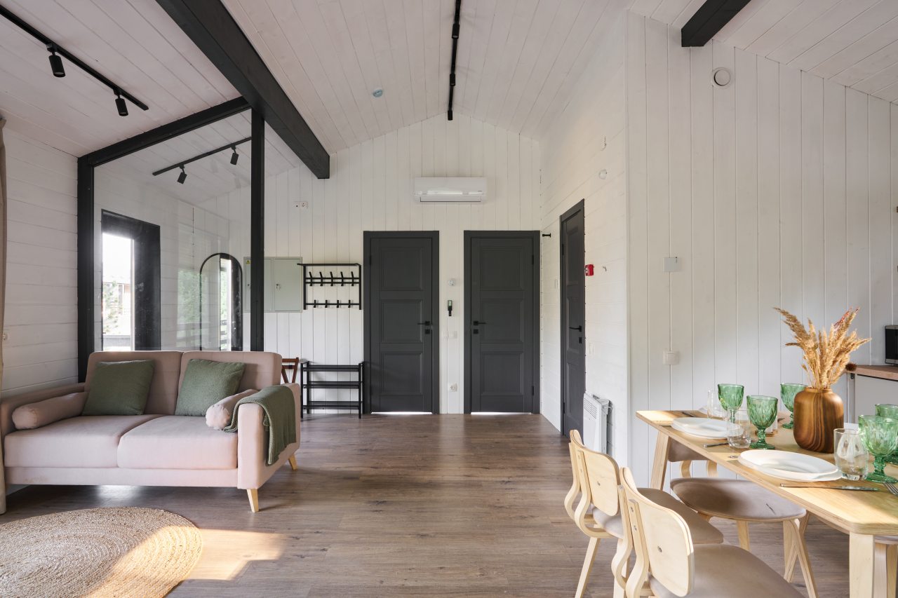 Дом (ВИЛЛА С САУНОЙ И BBQ PARTY ЗОНОЙ), Загородный отель Эмбиент парк