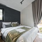 Дом (ВИЛЛА С САУНОЙ И BBQ PARTY ЗОНОЙ), Загородный отель Эмбиент парк