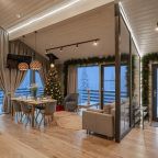 Новогодняя атмосфера в зимнем лесу