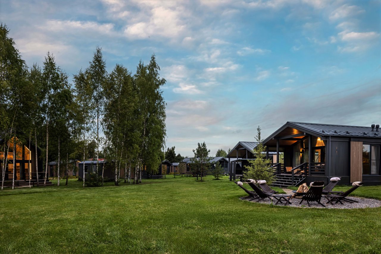 Дом (Сканди вилла), Загородный отель Эмбиент парк