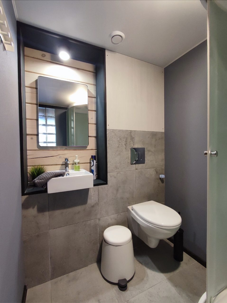 Коттедж (Атмосфера), Коттедж Атмосфера на Экскаваторной