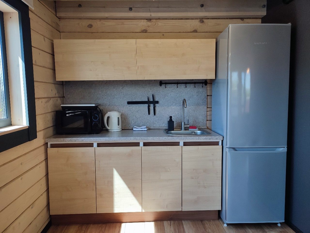 Коттедж (Атмосфера), Коттедж Атмосфера на Экскаваторной