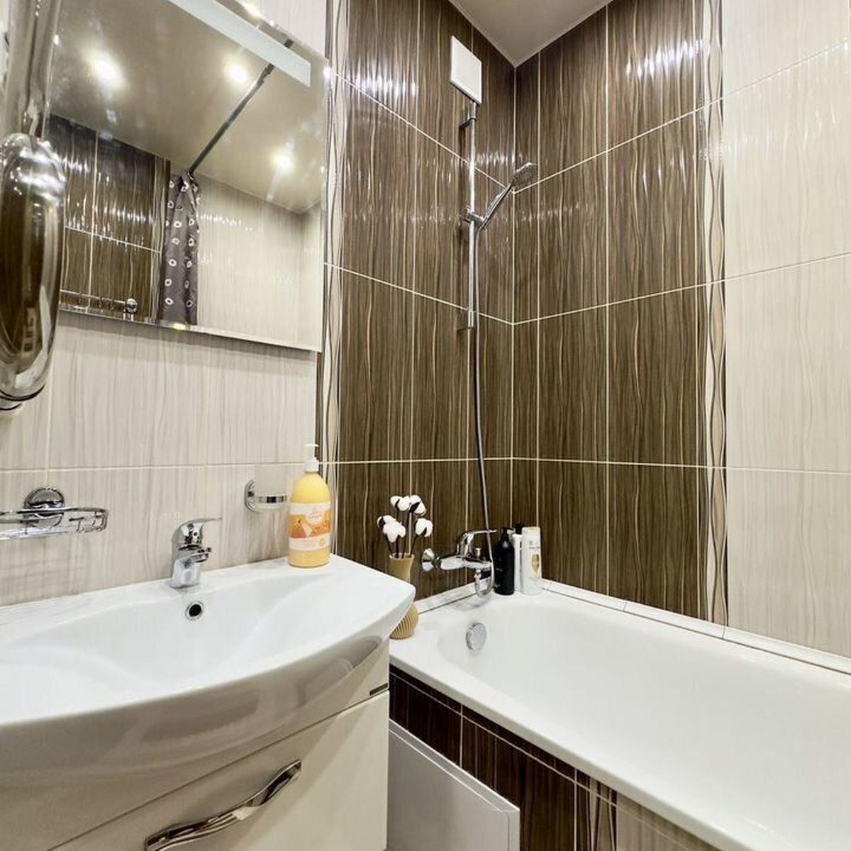 Апартаменты, Апартаменты Шикарные на Мира 75