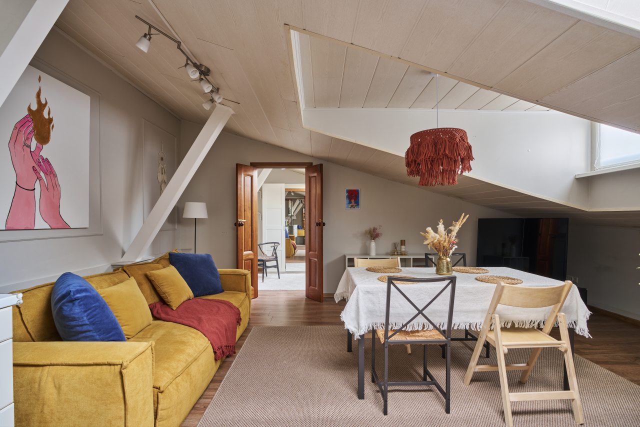 Апартаменты (Ермолаевский 18А), Апартаменты Ермолаевский пер. 18а/77