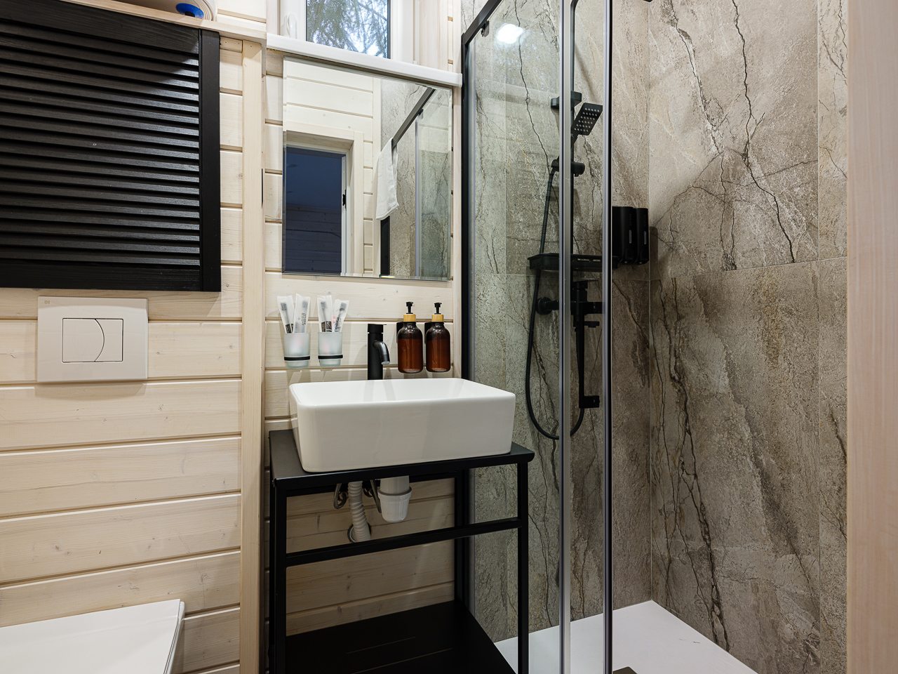 Коттедж (Коттедж в хвойном лесу №3), Дом отдыха Шишкин Плейс