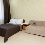 Трёхместный и более, Апартаменты На Строительном переулке 8