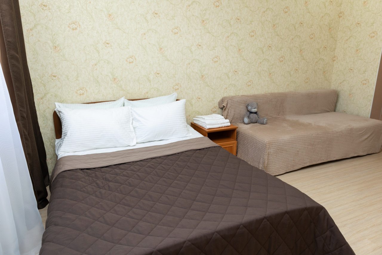 Трёхместный и более, Апартаменты На Строительном переулке 8