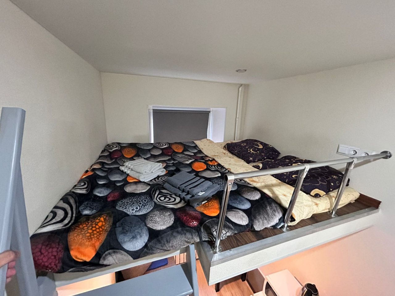 Студио (Mini), Небольшая студия на Обводном