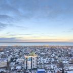 Вид на озеро с кухни