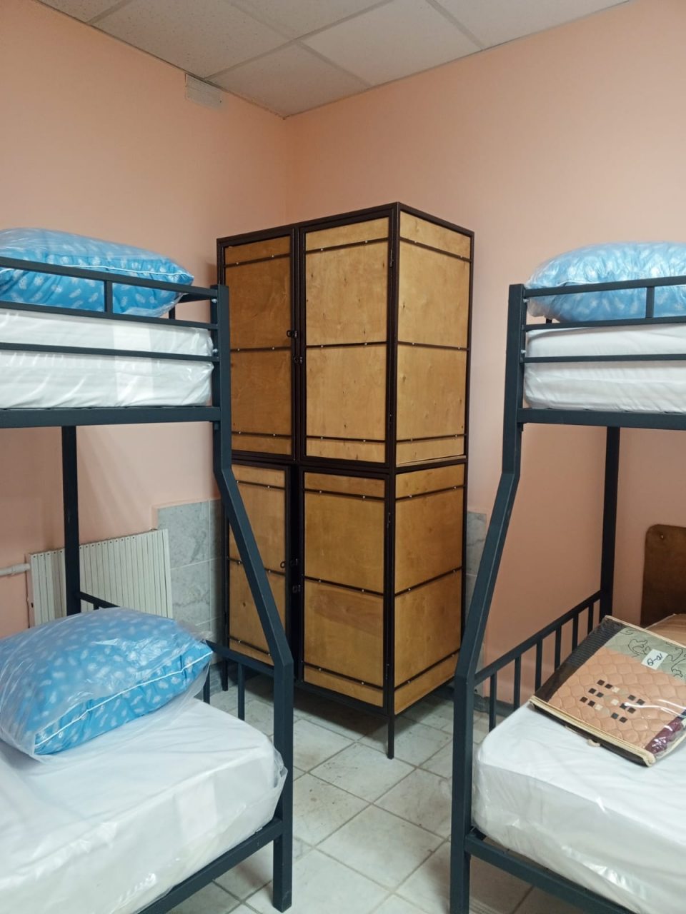 Трёхместный и более (Комната № 2), Хостел Панда Челябинск