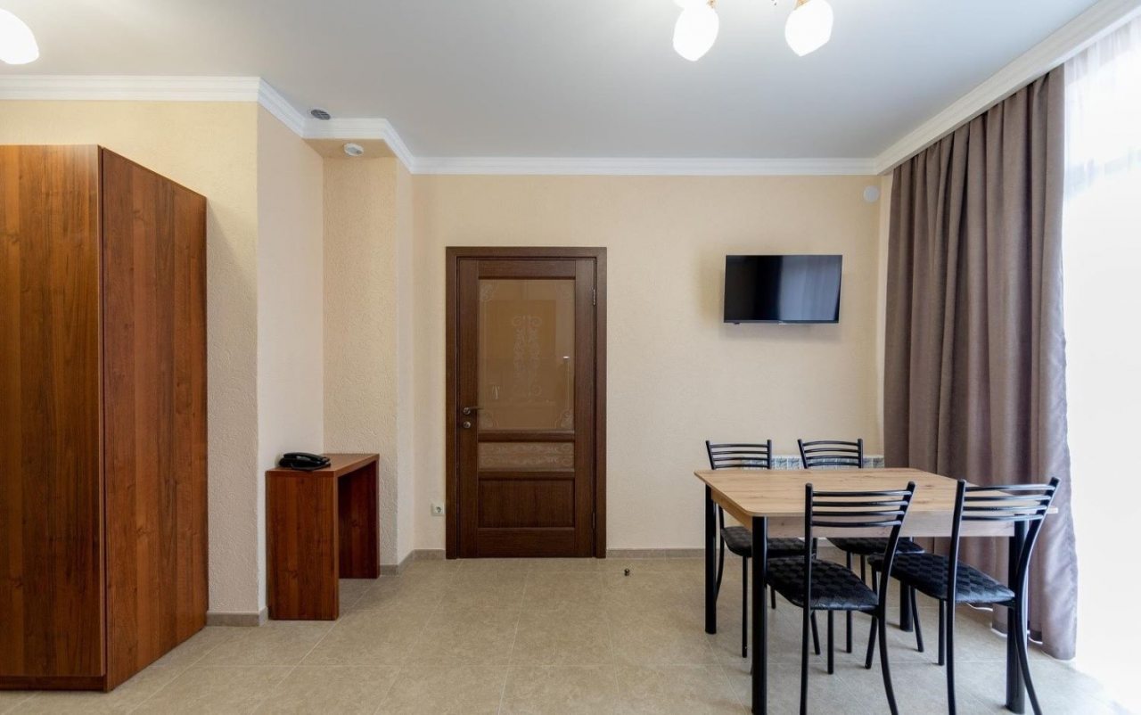 Апартаменты (Апартаменты с кухней и балконом), Гостевой дом Джанго