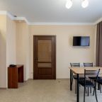 Апартаменты (Апартаменты с кухней и балконом), Гостевой дом Джанго