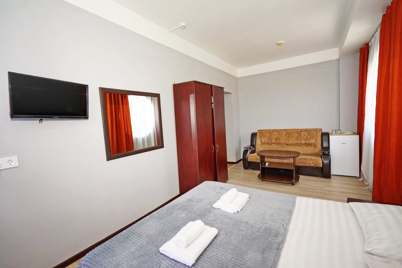 Трёхместный и более (Трехместный Комфорт), Гостевой дом Виктория