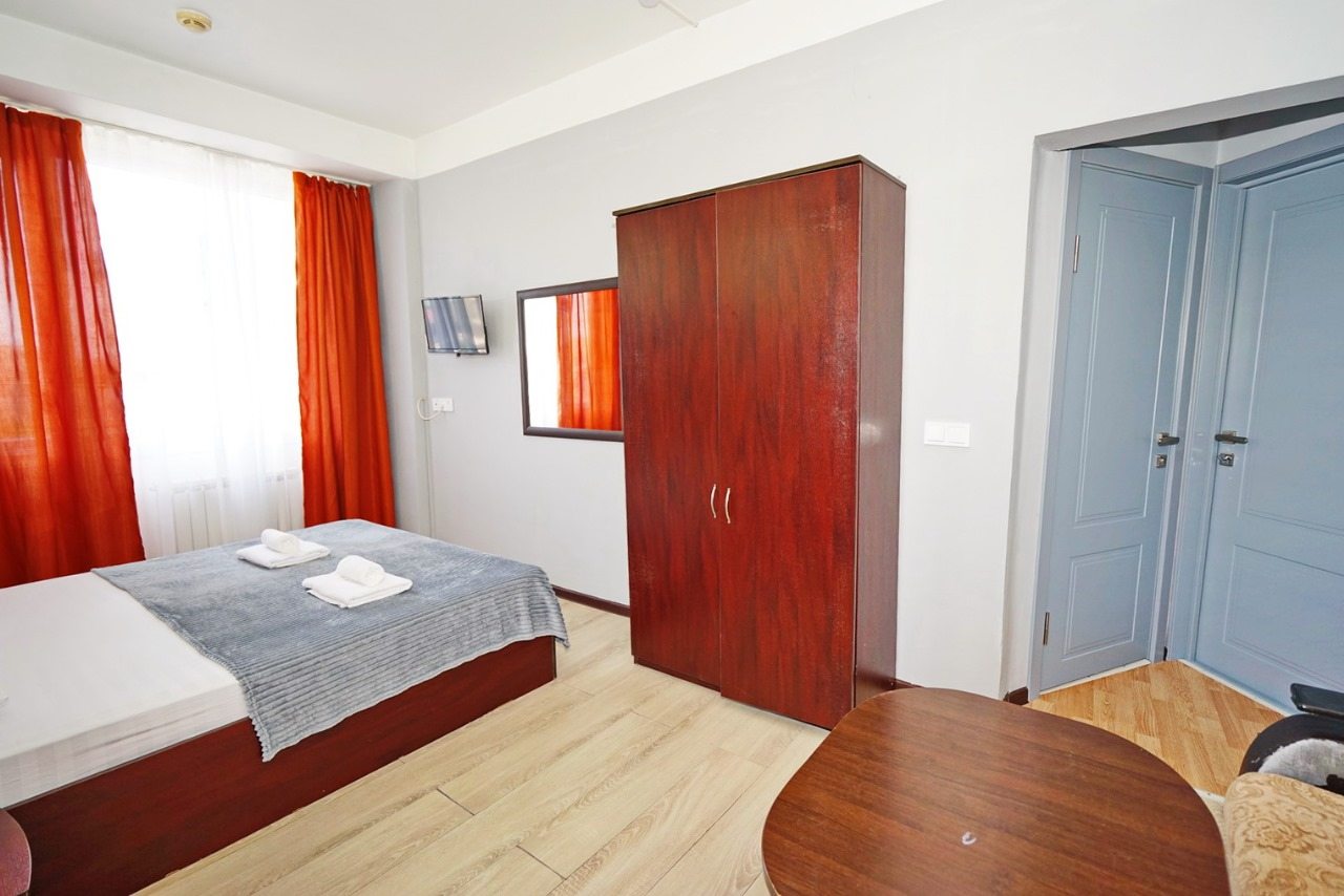 Трёхместный и более (Трехместный Комфорт), Гостевой дом Виктория