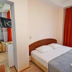 Люкс (Двухкомнатный номер на 4/6 человек), Гостевой дом Виктория