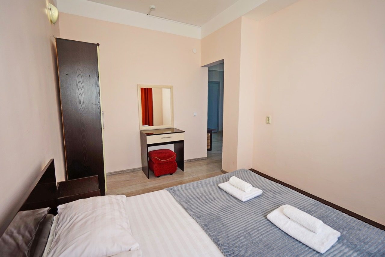 Люкс (Двухкомнатный номер на 4/6 человек), Гостевой дом Виктория