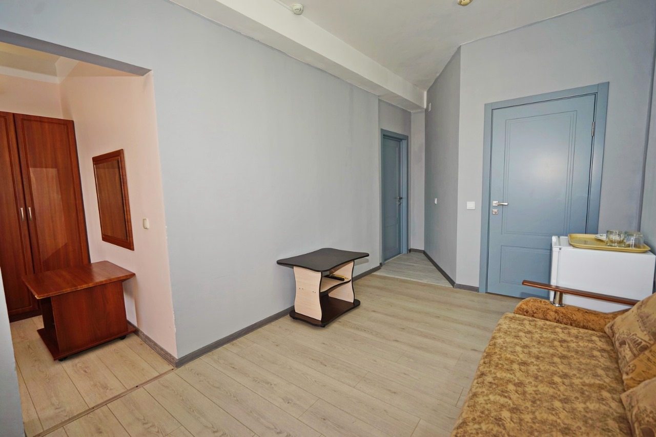 Люкс (Двухкомнатный номер на 4/6 человек), Гостевой дом Виктория