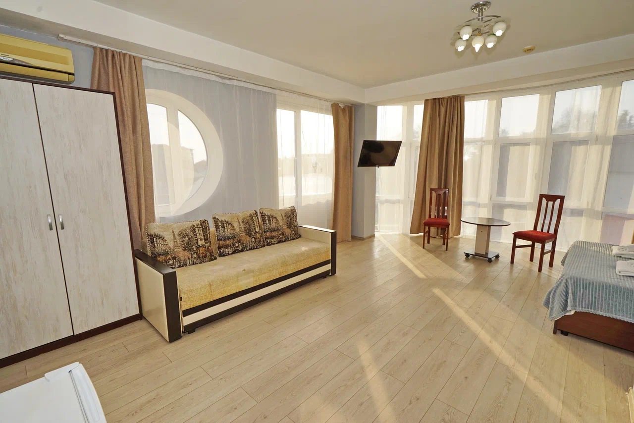 Люкс (Панорамный Люкс на 4/6 человек), Гостевой дом Виктория