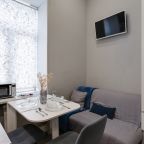 Апартаменты (UraganAPART Кремлевская), Апартаменты UraganAPART на Кремлевской набережной