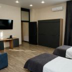 Девятиместный (ЛЮКС, 2-х комнатный 65 кв.м.), Гостиница Витязь