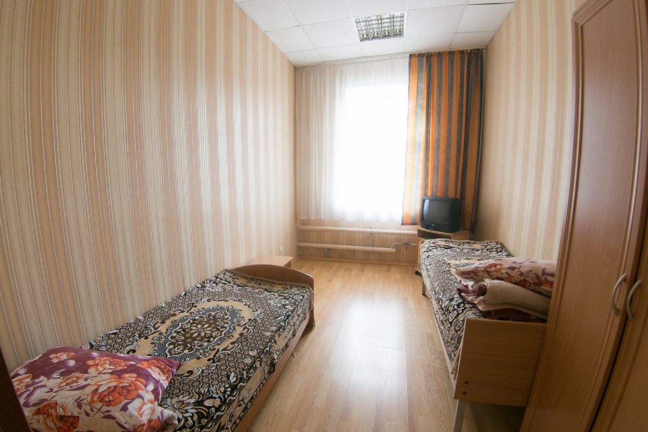 Двухместный (Раздельные кровати с  общей ванной комнатой), Гостиница ЭкономЪ