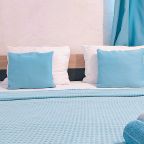 Апартаменты (СЕМЕЙНЫЕ С КУХНЕЙ И БАЛКОНОМ), Гостевой дом ДЕЖАВЮ