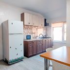 Апартаменты (СЕМЕЙНЫЕ С КУХНЕЙ И БАЛКОНОМ), Гостевой дом ДЕЖАВЮ