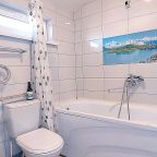 Апартаменты (СЕМЕЙНЫЕ С КУХНЕЙ И БАЛКОНОМ), Гостевой дом ДЕЖАВЮ