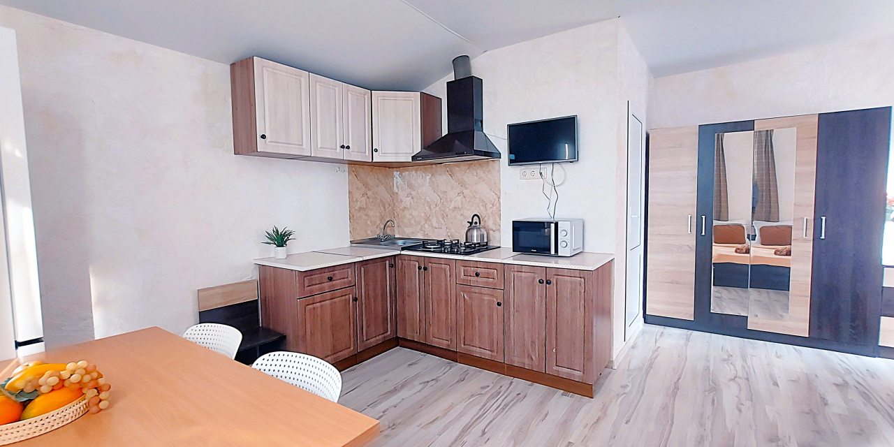 Студио (С КУХНЕЙ И БАЛКОНОМ), Гостевой дом ДЕЖАВЮ