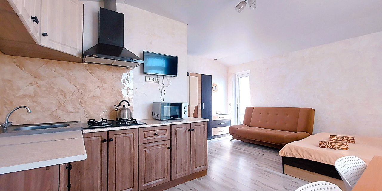 Студио (С КУХНЕЙ И БАЛКОНОМ), Гостевой дом ДЕЖАВЮ