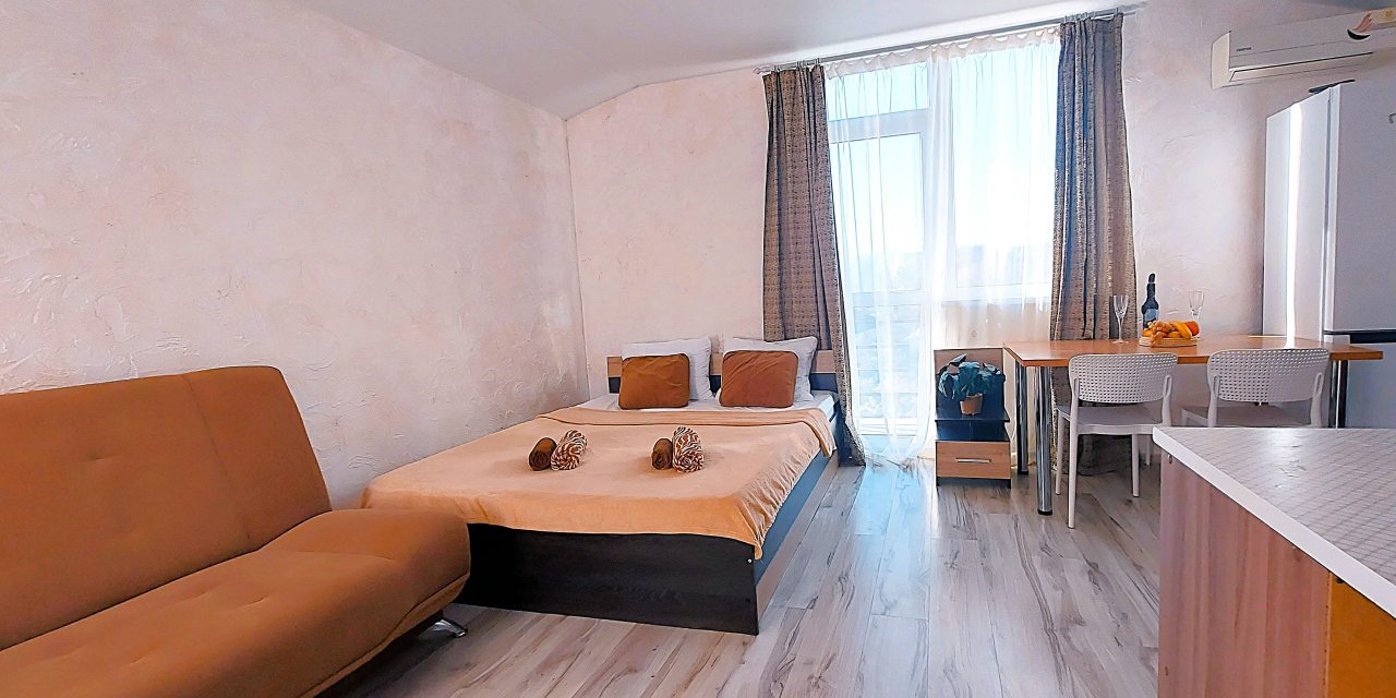 Студио (С КУХНЕЙ И БАЛКОНОМ), Гостевой дом ДЕЖАВЮ