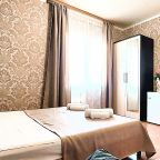 Трёхместный и более (Улучшенный с балконом), Гостевой дом Анастасия