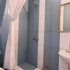 Трёхместный и более (Улучшенный с балконом), Гостевой дом Анастасия