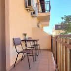 Трёхместный и более (Улучшенный с балконом), Гостевой дом Анастасия