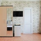 Трёхместный и более (Улучшенный с балконом), Гостевой дом Анастасия