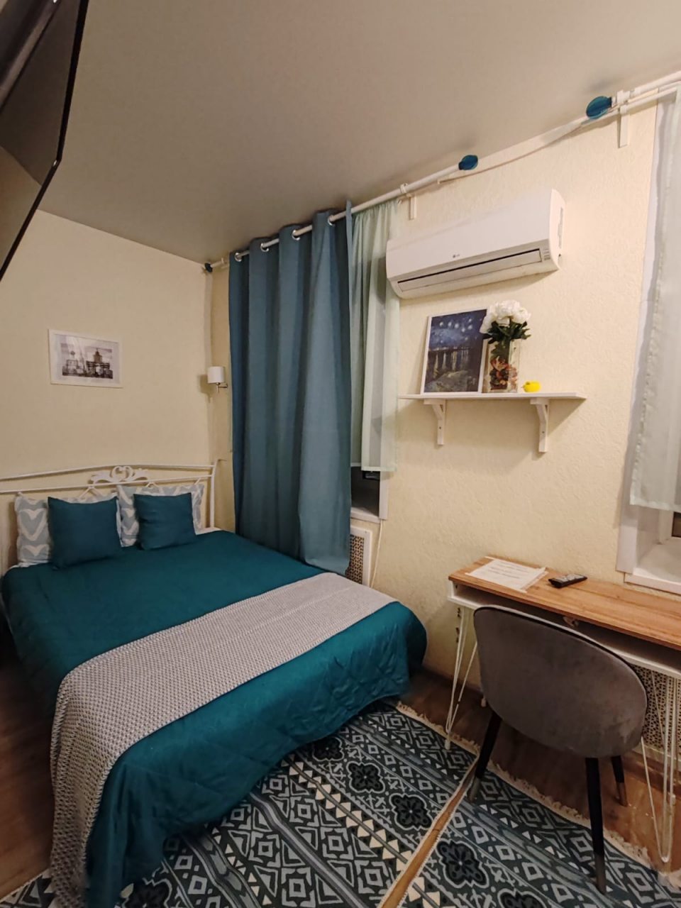 Трёхместный и более (Номер 1), Отель Мятный уголок