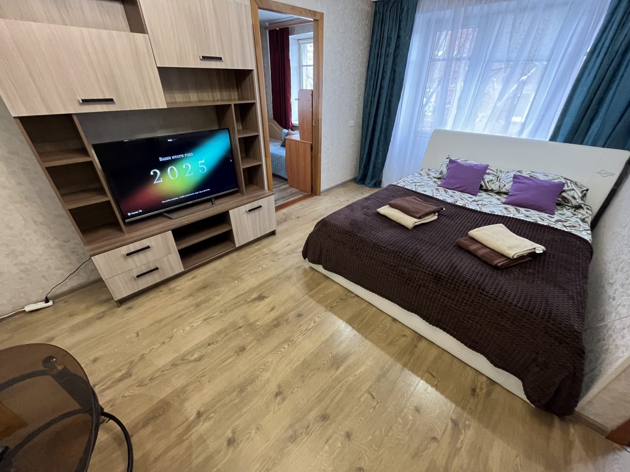 Люкс (Квартира в центре рядом с площадью), Апартаменты Рядом с центральной площадью и музеем Калашникова